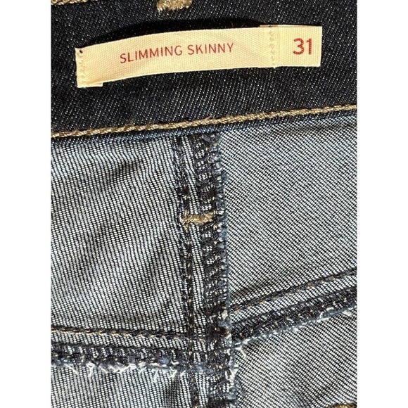 Women's Levi's Slimming Skinny Jeans. Size 31. Dark Wash - Picture 6 of 6